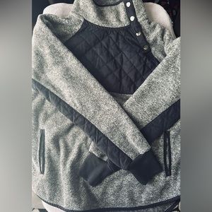 Abercrombie & Fitch Sweater sz small